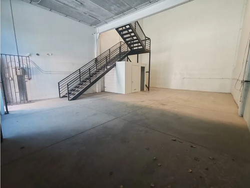 Arriendo Bodega Uso Mixto Con Trifásica
