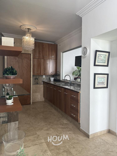 Casa En Lomas De Chapultepec, Miguel Hidalgo Con 3 Recámaras, 370 M², Id: 152864