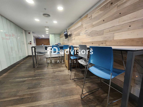 Oficina Con Open Plan 680 M2 Edificio De Las Artes