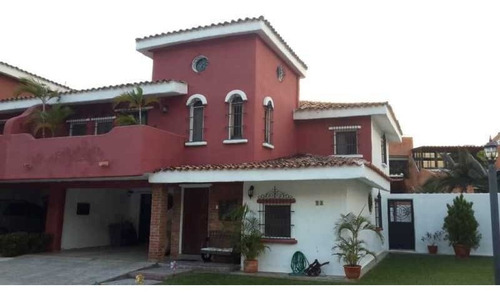 Imagen 1 de 10 de Gabriel Rivas Vende Casa En Piedra Pintada Valencia Cod: Nac-229
