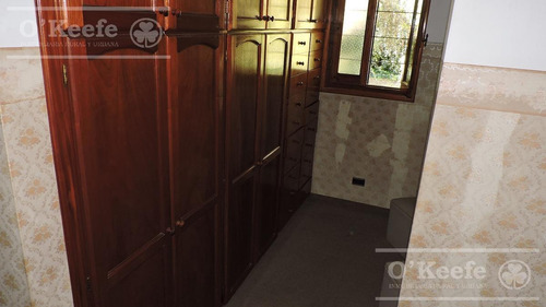 Imagen 22 de 30 de En Berazategui Hermoso Chalet De 8 Ambientes Con Parque Y Pileta En Venta Sobre Terreno De 1940m2.