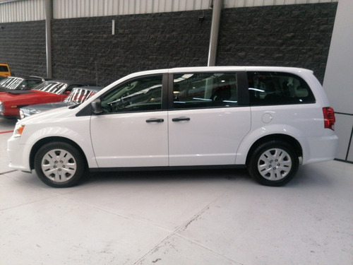 Imagen 4 de 11 de Dodge Grand Caravan 2019 Blanca