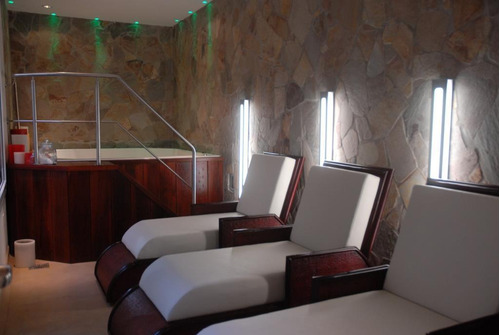 Imagen 19 de 30 de Inmueble Comercial De 1060 M2 Cub. - Consultorios - Gym - Pileta - Cocheras