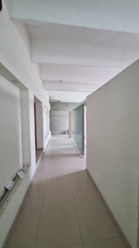 Oficinas 130 M2 Centro De Cancún Plaza Las Palmas Av Xcaret Con Av Cobá