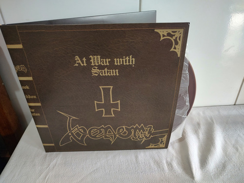 Venom Lp Black Metal Welcome At War Duplos Estandar (Usado)