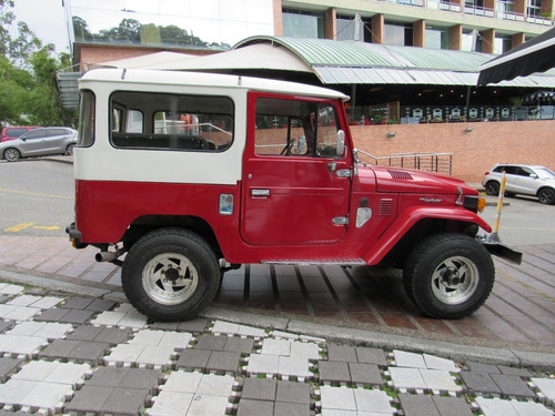 Toyota Fj 40 Mt Landcruiser 4x4 Cc 4000