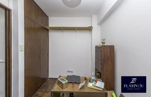 Imagen 21 de 30 de Vende Amplio Departamento Sobre Av. Belgrano Al 2000
