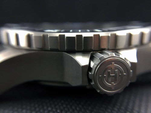 Reloj Helm Vanuatu Titanium + Correa + Bisel Extra Gmt Negra Y Titianio Negro Negro