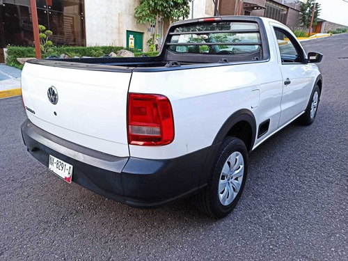 Imagen 4 de 10 de Volkswagen Saveiro 2018 1.6 Starline Ac Mt