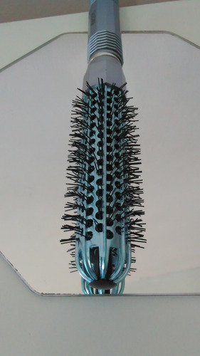 Cepillo Térmico Metálico Secar Cabello Marca Blason Antifriz