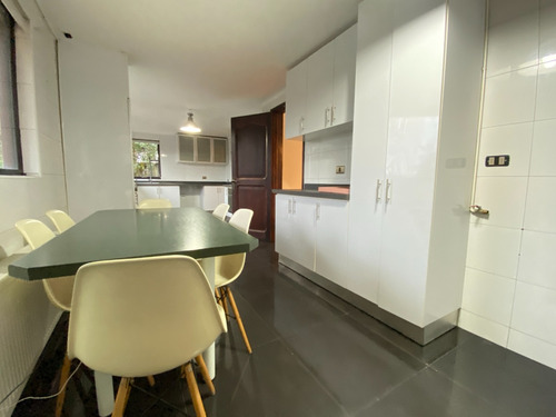 Espectacular Y Acogedora Casa En Arriendo