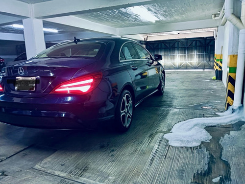 Mercedes-Benz Clase CLA 1.6 200 Cgi Sport At