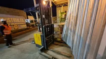 Comprar Apilador Eléctrico 1600kg Envíos A Todo El País