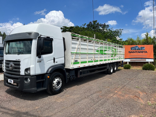 Vw 24.280 6x2 2019 Teto Alto Truck Com Carroceria Boiadeira
