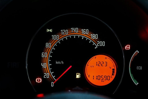 Imagem 15 de 15 de Fiat Uno 1.0 Evo Vivace 8v 2012
