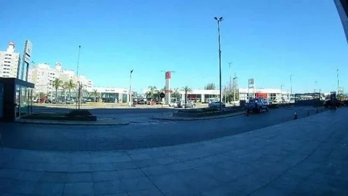 Av Colón: Gran Local A Estrenar 900 Mts.estacionamiento