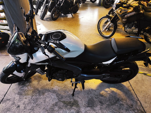 Motofeel Cdmx - Bajaj Dominar 400 @motofeelmx