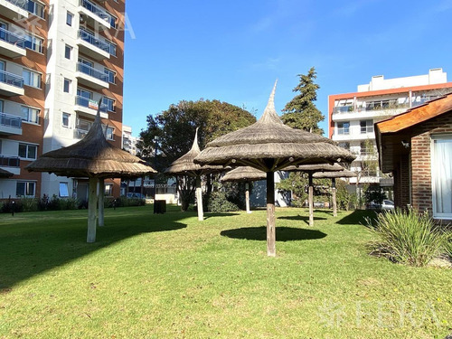 Imagen 20 de 23 de Venta Departamento 4 Ambientes Con Balcón Y Cochera En Bernal Este (28104)