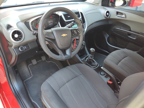 Imagen 6 de 15 de Chevrolet Sonic 2017 1.6 Lt Mt
