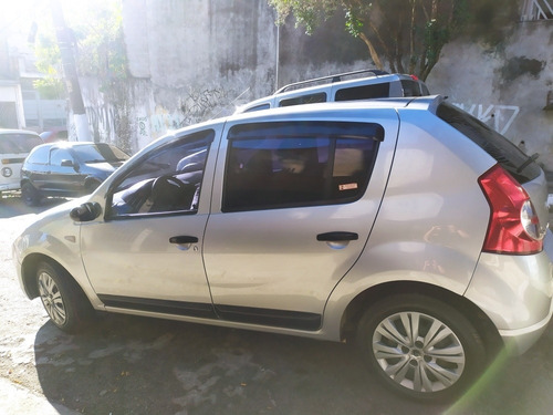 Imagem 3 de 10 de Renault Sandero 2009 1.6 Expression Hi-torque 5p