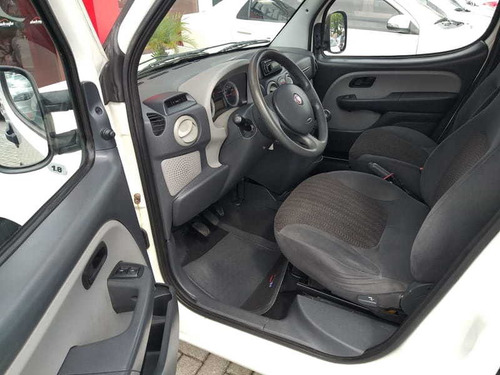 Fiat Doblo Essence 1.8 Flex 16v 6 Lugares