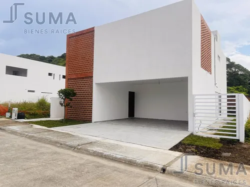 Casa En Venta En Fracc. Punta Tiburón, Alvarado Veracruz.
