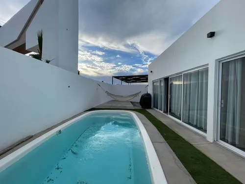 Venta De Casa (the Point Ocean Villa) Isla Cortes