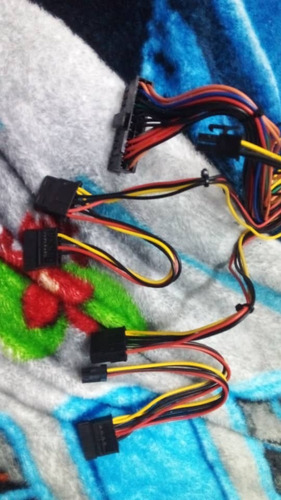 Fuente Pc Agilar Agi-ps525