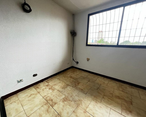 Casa Ubicada En El Sector Llano Adentro, Porlamar, Isla De Margarita