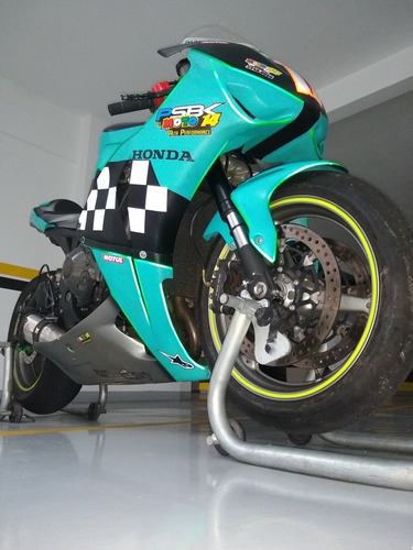 Imagem 14 de 15 de Honda Cbr 1000 Rr Fareblaide Cbr 1000