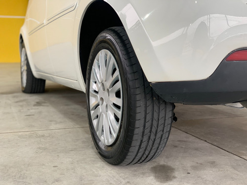 Fiat Idea 1.6 MPI ESSENCE 16V FLEX 4P MANUAL