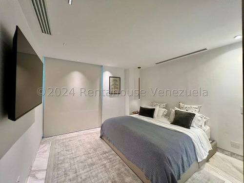 Hermoso Apartamento Con Terraza En Los Naranjos De Las Mercedes 24-25147