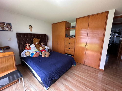 Casa En Venta En Metepec, Amplió Jardín, Fraccionamiento Con Vigilancia 24 Hrs A 45 Min De Sta Fe.