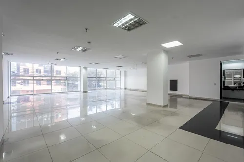 Edificio En Arriendo/venta En Chico Norte. Cod A1094082