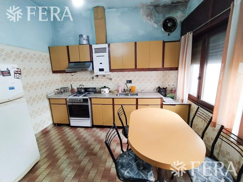 Imagen 4 de 30 de Venta De Casa Para 2 Familias De 5 Ambientes Con Cochera , Jardín Y Patio Wilde (27362)
