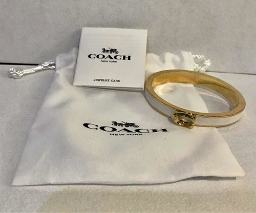 Pulsera Brazalete Coach F67480 Color Gold / Chalk Original