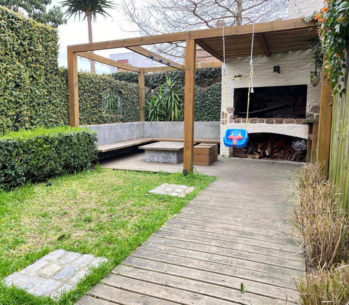 Excelente Casa En Venta En Barra De Carrasco Con Renta