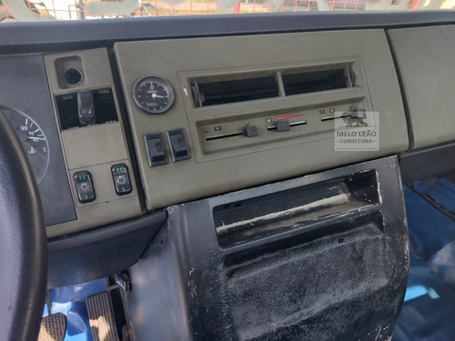 Imagem 10 de 15 de Mb 710 Plus Com Cesto Aéreo Simples - Ano 2011