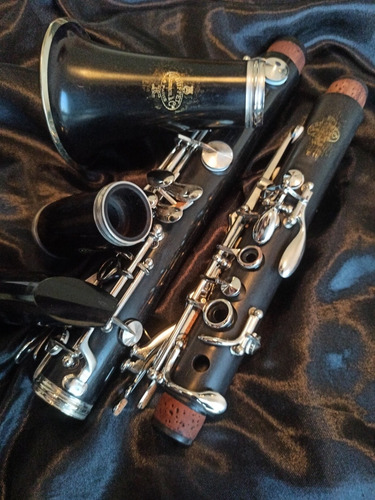 Imagem 4 de 9 de Clarinete Buffet Crampon E11 Profissional