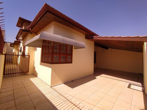 Imagem 2 de 12 de Casa De 3 Dormitórios No Parque São Lourenço - Ca00272 - 68388999