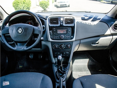 Renault Logan 1.6 Dynamique 8v Flex 4p Manual