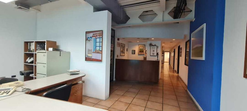 Imagen 10 de 20 de Vendo Edificio 842m2 Prados Del Este 2261