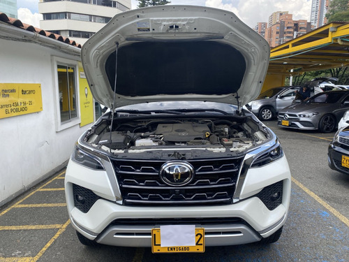 Toyota Fortuner 2.4 Srv Diesel 4x2 2022
