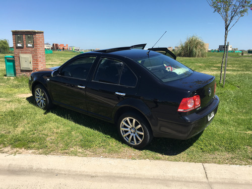 Bora Tdi 2011 Negro C/ Llantas 17¨ 4 Cub Nuevas Unico Dueño