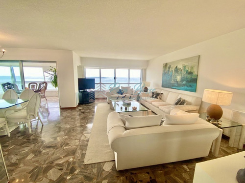 Imagen 30 de 30 de Apartamento En Primera Linea Mansa En Venta
