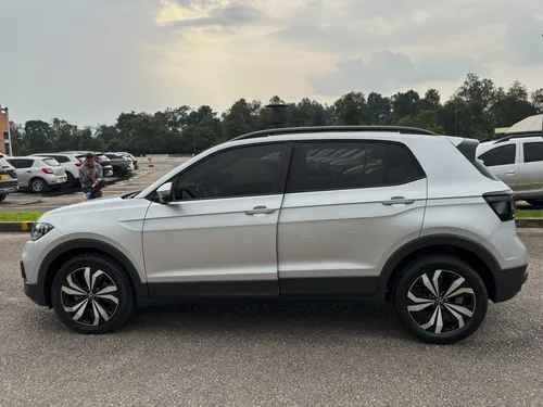 Volkswagen T-Cross 1.0 TRENDLINE
