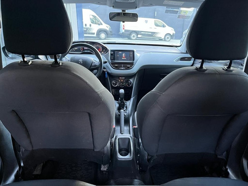 Imagen 11 de 14 de Peugeot 208 Allure Touchscreem 2016
