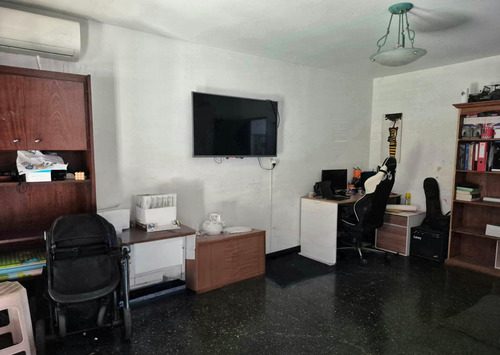 Casa En Venta - Barrio San Rafael 2 Dormitorios - Con Escritura