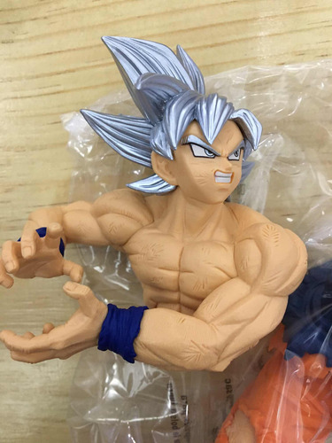 Figura Banpresto Zenkai Dragon Ball Goku Ultra Instinto