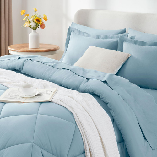 Juego De Edredón Cozylux Queen, Color Azul Claro, 7 Piezas,